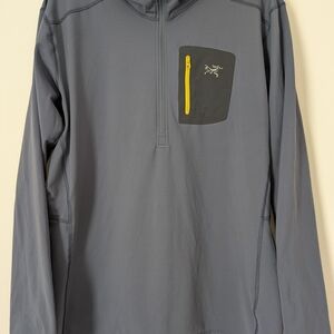 Arc'teryx Rho LT Hooded Men's Performance Jacket in Gray Size XL